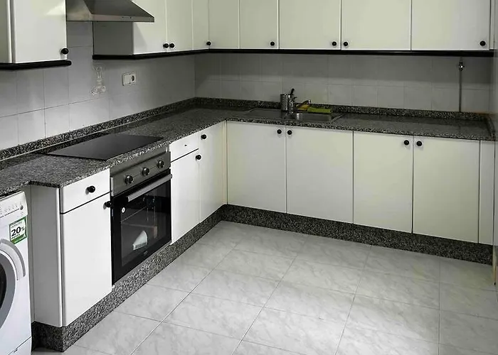 Amplio En El Centro De Portonovo *